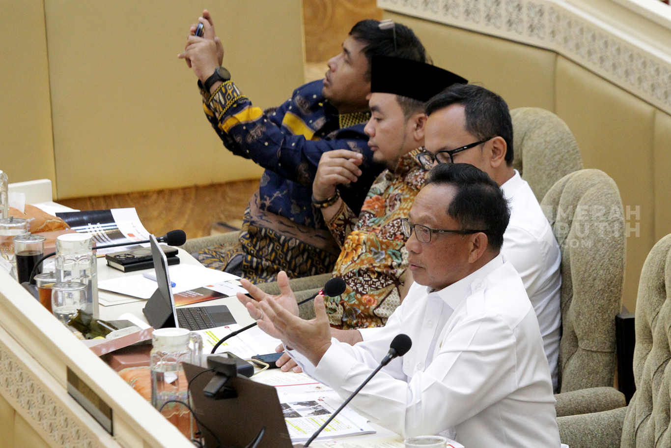 PDIP: Tak Ada Alasan Tunda Pelantikan Kepala Daerah yang tidak Bersengketa di MK