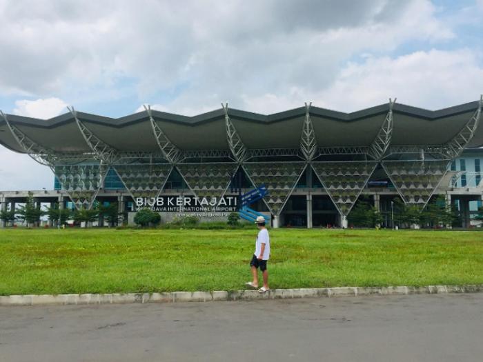 [Hoaks atau Fakta]: Bandara Kertajati Jadi Bengkel Sepeda Motor