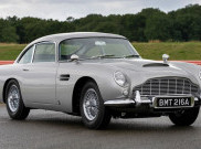 Sejumlah Mobil hingga Berbagai Peralatan James Bond akan Dilelang