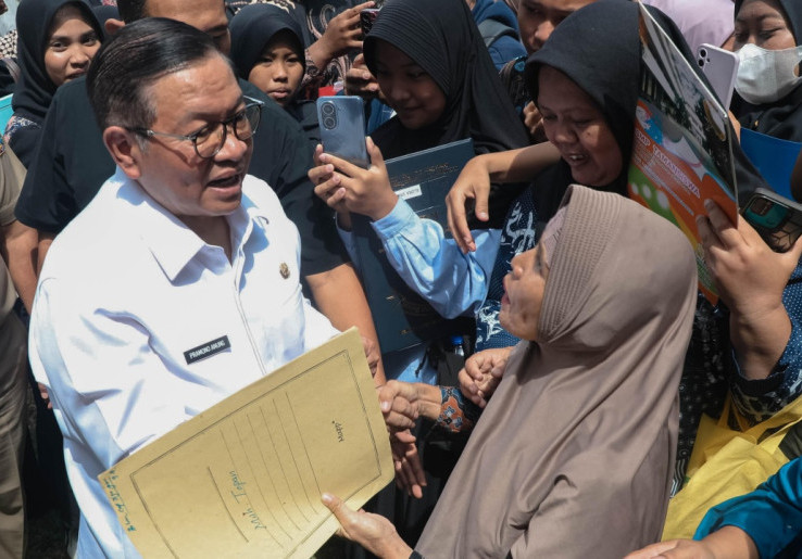 Pemutihan Ijazah DKI Tahap V Rampung, 2.753 Siswa Terima Bantuan