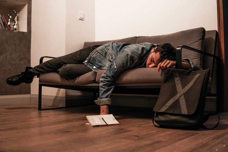 Olahraga 2 Jam Sebelum Tidur bisa Bikin Lebih Nyenyak