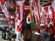 Omzet Penjualan Bendera Merah Putih di Surabaya untuk Agustusan Tidak Turun Drastis