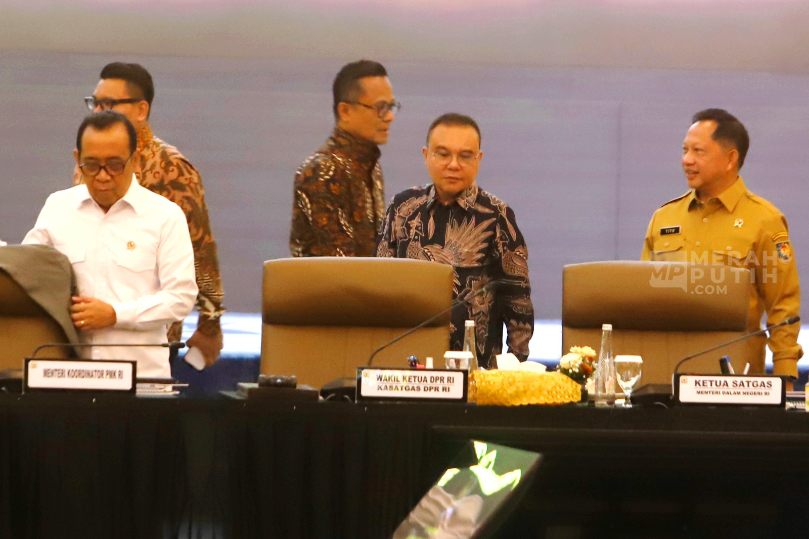 Rapat Koordinasi Pimpinan DPR dengan Satuan Tugas Pemulihan Pascabencana Sumatera 