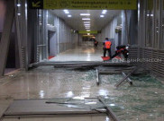  Skybridge Stasiun Solo Balapan-Terminal Tirtonadi Hancur Diterjang Angin Ribut