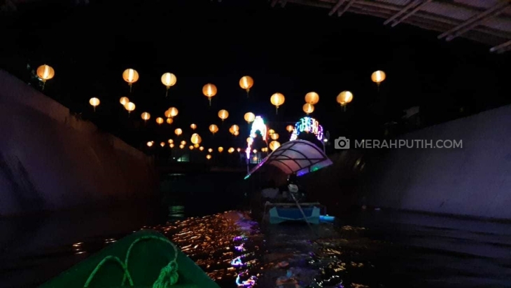 Perayaan Imlek, Ribuan Lampion Hiasi Solo