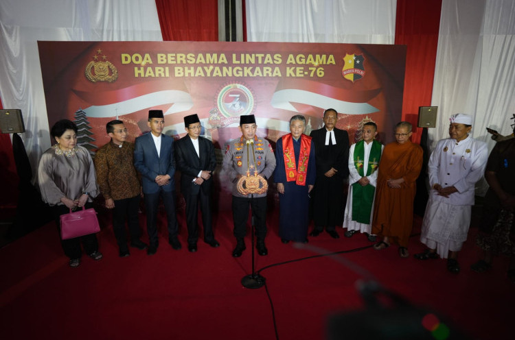 Polri Gelar Doa Lintas Agama demi Indonesia Lebih Maju