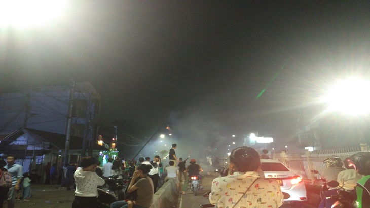 perang petasan di Jalan Tambak Jakarta Pusat