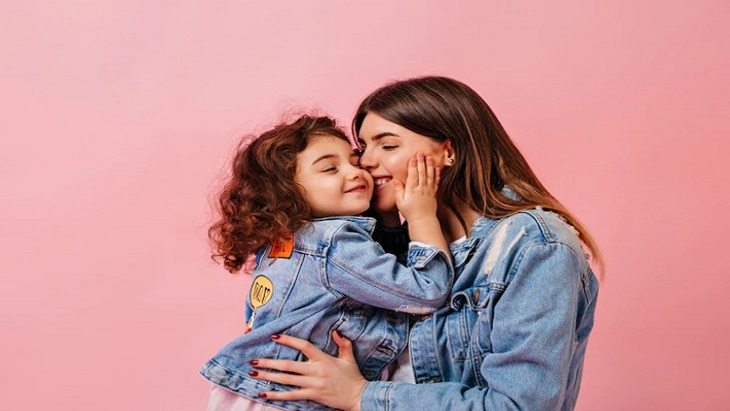 Manfaat dan Cara Tepat Memuji Si Kecil