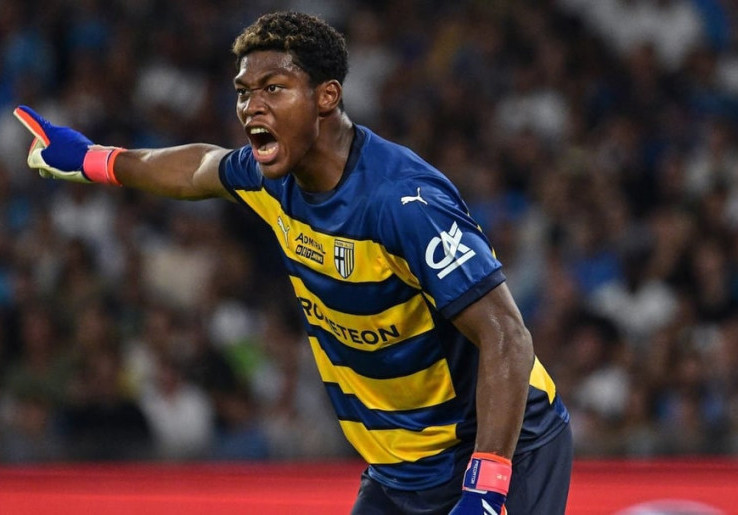 Inter dan Milan Saling Sikut Berebut Zion Suzuki, Kiper Jepang Pengganti Sommer dan Maignan