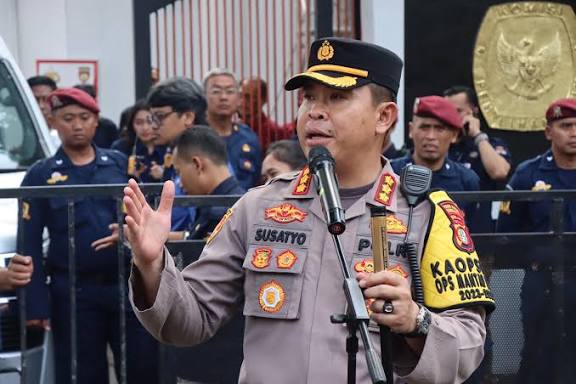 6.118 Aparat Gabungan Jaga Demo Ojol Hari Ini, Kapolres Jakpus Klaim tak ada Senjata Api