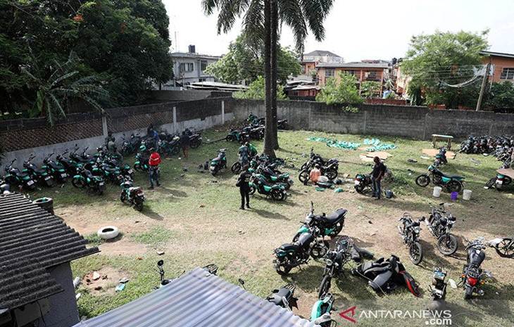 Pusat Bisnis Nigeria Larang Operasi Ojek Online