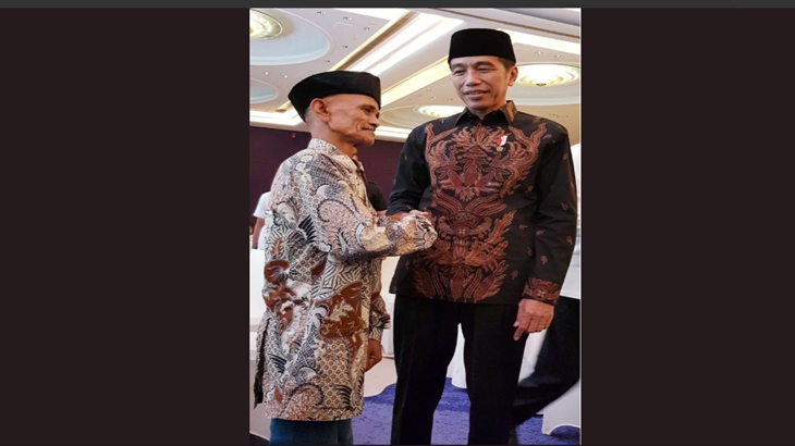 Jubaidi berfoto bersama Presiden Jokowi