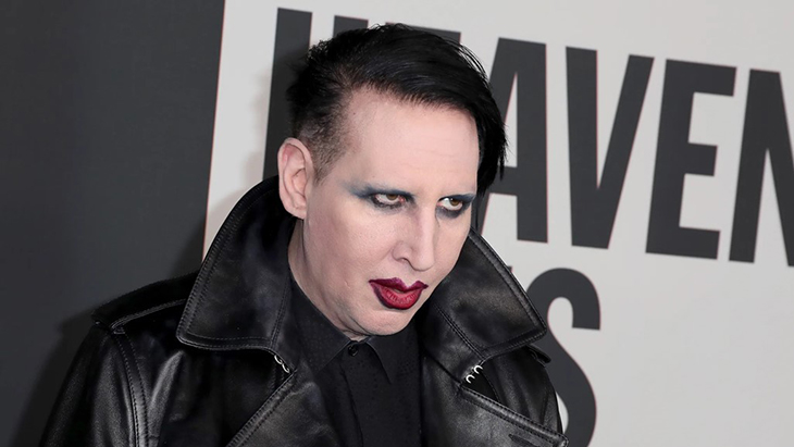 Esme Bianco Layangan Tuduhan Pemerkosaan kepada Marilyn Manson