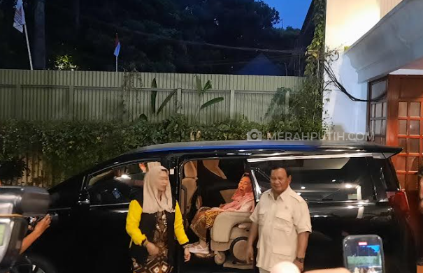 Nyusul Yenny Wahid, Istri Gus Dur Sambangi Rumah Prabowo