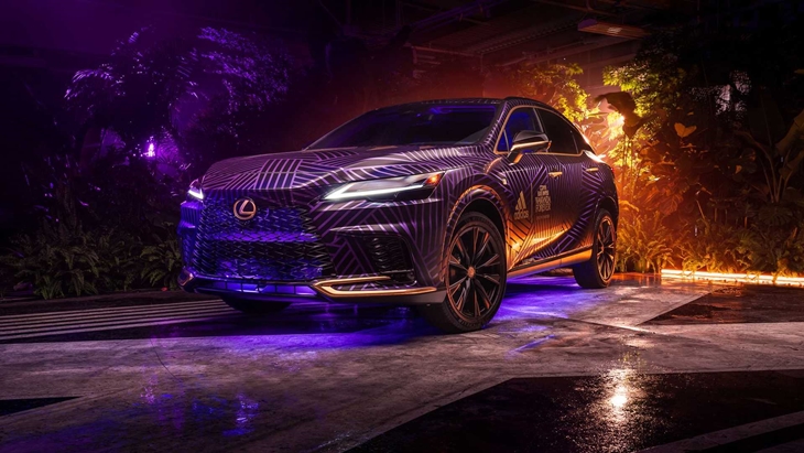 Terinspirasi Black Panther, Lexus dan Adidas Ciptakan Mobil RX 500h
