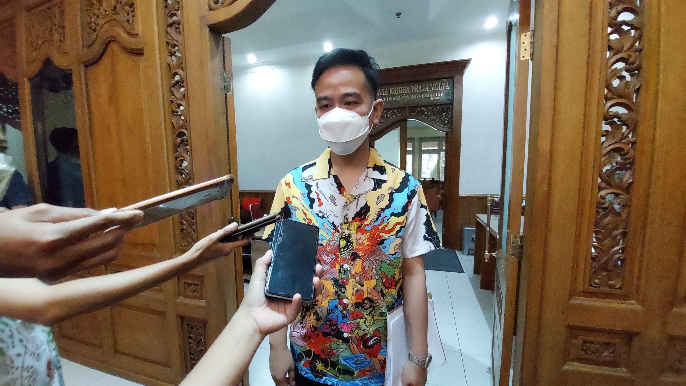 Gibran Serukan Jajarannya Tak Gunakan Mobil Dinas saat Lebaran
