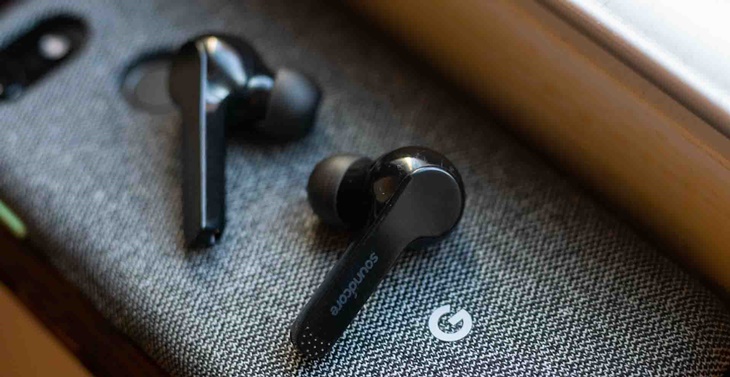 soundcore earbud