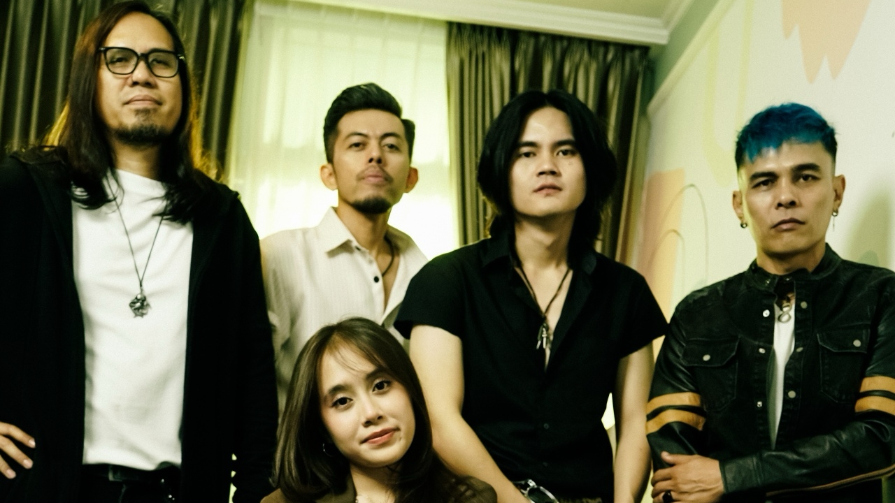 DRIVE Rilis Ulang 'Katakanlah', Gandeng Mazaiya dengan Aransemen Piano dan Strigs