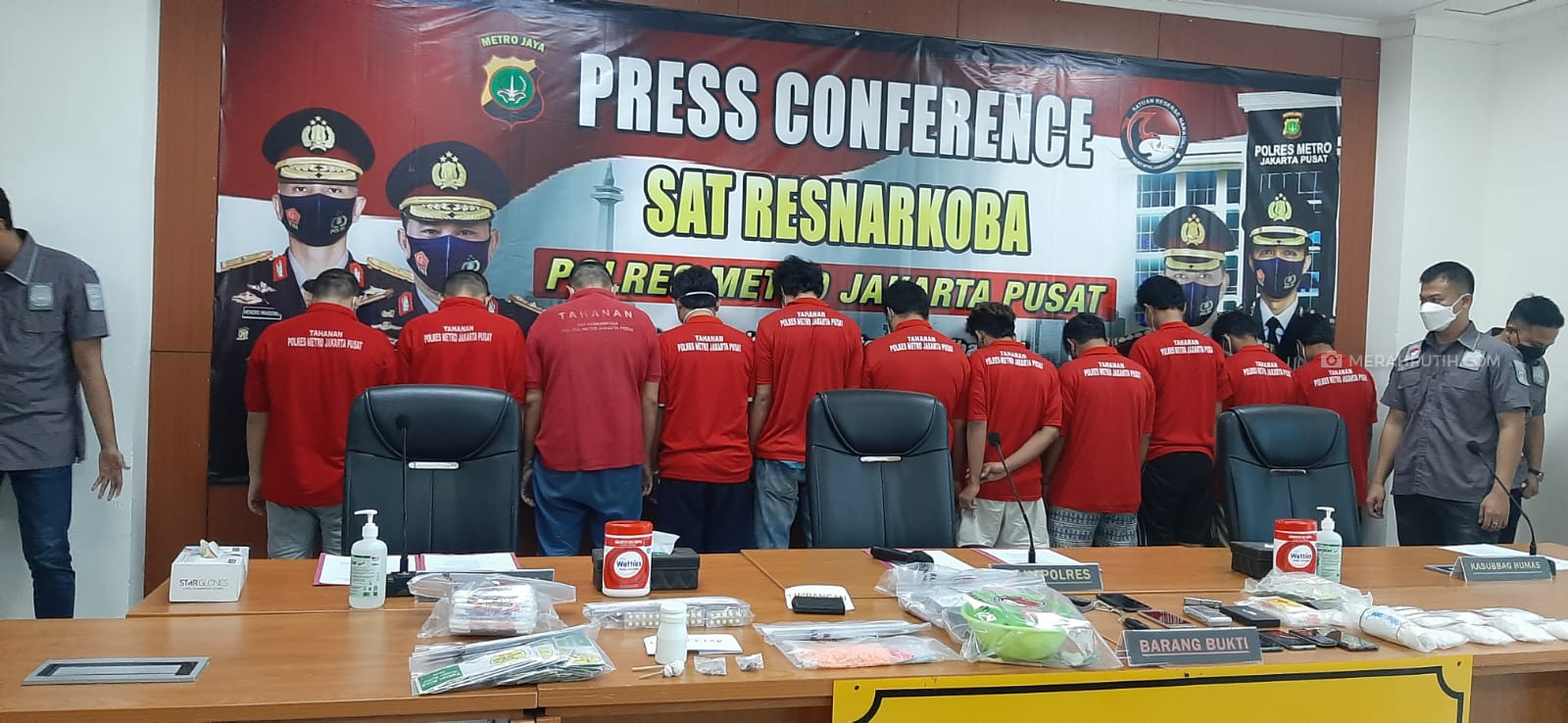 Polisi Bongkar Home Industri Pil Inex Palsu di Johar Baru