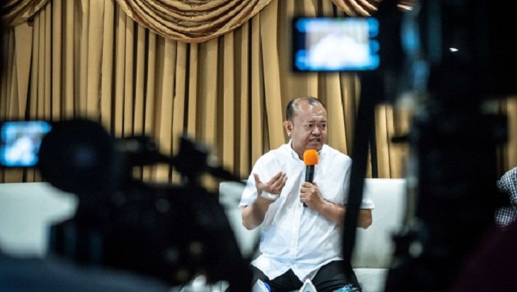 Pendiri Partai Nasdem Patrice Rio Capella memberikan keterangan pers terkait maslah terkini Partai Nasdem di Jakarta, Minggu (10/11/2019). Foto: ANTARA FOTO/Aprillio Akbar