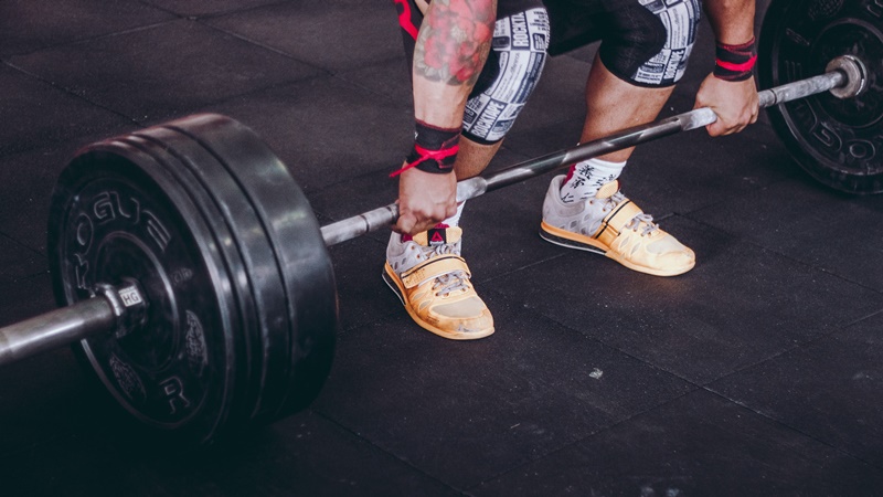 Ingin Tubuh Atletis? Perbanyak Latihan Otot Tricep