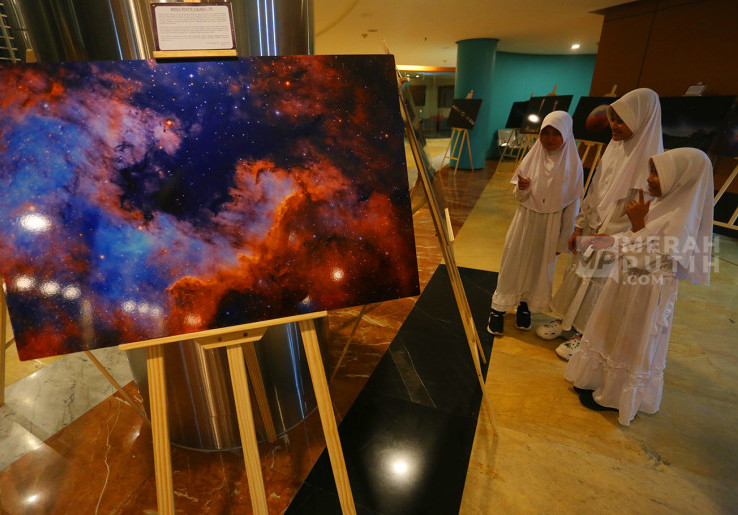 Pameran Mini Astronomi di Planetarium Jakarta Ajak Pengunjung Mengenal Gerhana Lebih Dekat