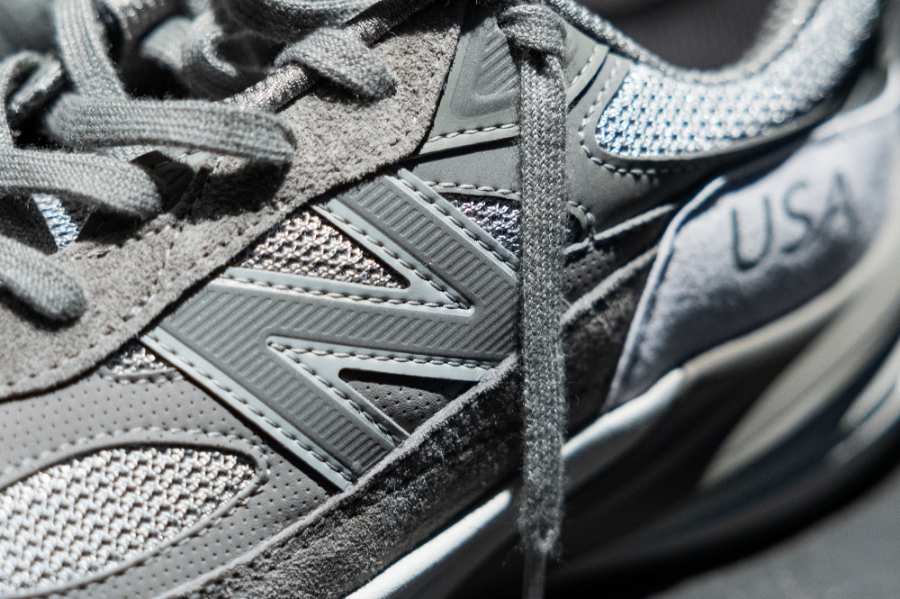 Intip Koleksi Kolaborasi New Balance dan WTAPS