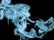 Lebih Bahaya Mana Vape atau Rokok Konvesional? Ini Kata Ahli