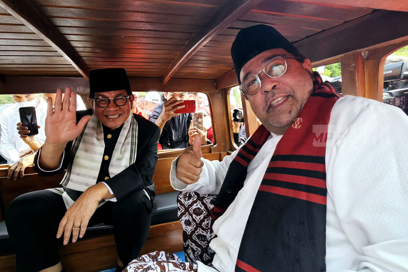 Daftar Pilkada 2024, Pramono Anung & Rano Karno Naik Oplet si Doel Ke KPU DKI Jakarta