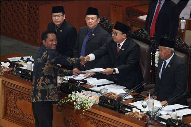  Nah Lho, Warganet Desak Zaadit Beri Kartu Kuning DPR