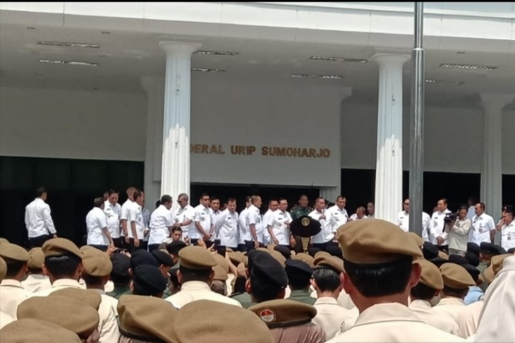 Mantan Menteri Pertahanan Ryamizard Ryacudu saat memberikan sambutan pada acara perpisahan dengan jajaran Kemhan, di Kantor Kementerian Pertahanan di Jalan Medan Merdeka Barat, Jakarta, Rabu (23/10/2019). Humas Kementerian Pertahanan