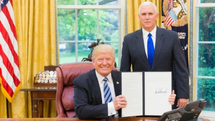 Trump Serang Facebook, Twitter, dan Google, Ini Alasannya