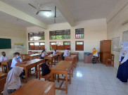 Kisah Orang Tua Mengantar Anak Sekolah di Tengah Pandemi