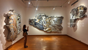Menilik Pameran Karya Lini Natalini Widhiasi Bertajuk Infinity Yin Yang di Galnas