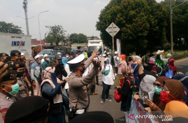 Halau Simpatisan Rizieq, Polisi: Pisahkan Laki-Laki dan Perempuan