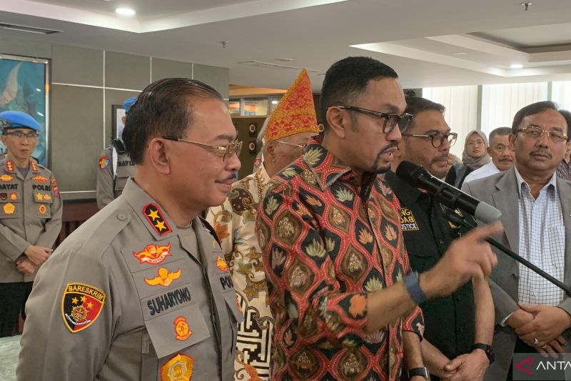 Bareskrim Diminta Lacak dan Hapus Grup 'Fantasi Sedarah' yang Meresahkan, Sahroni: Ini Sangat Menjijikkan