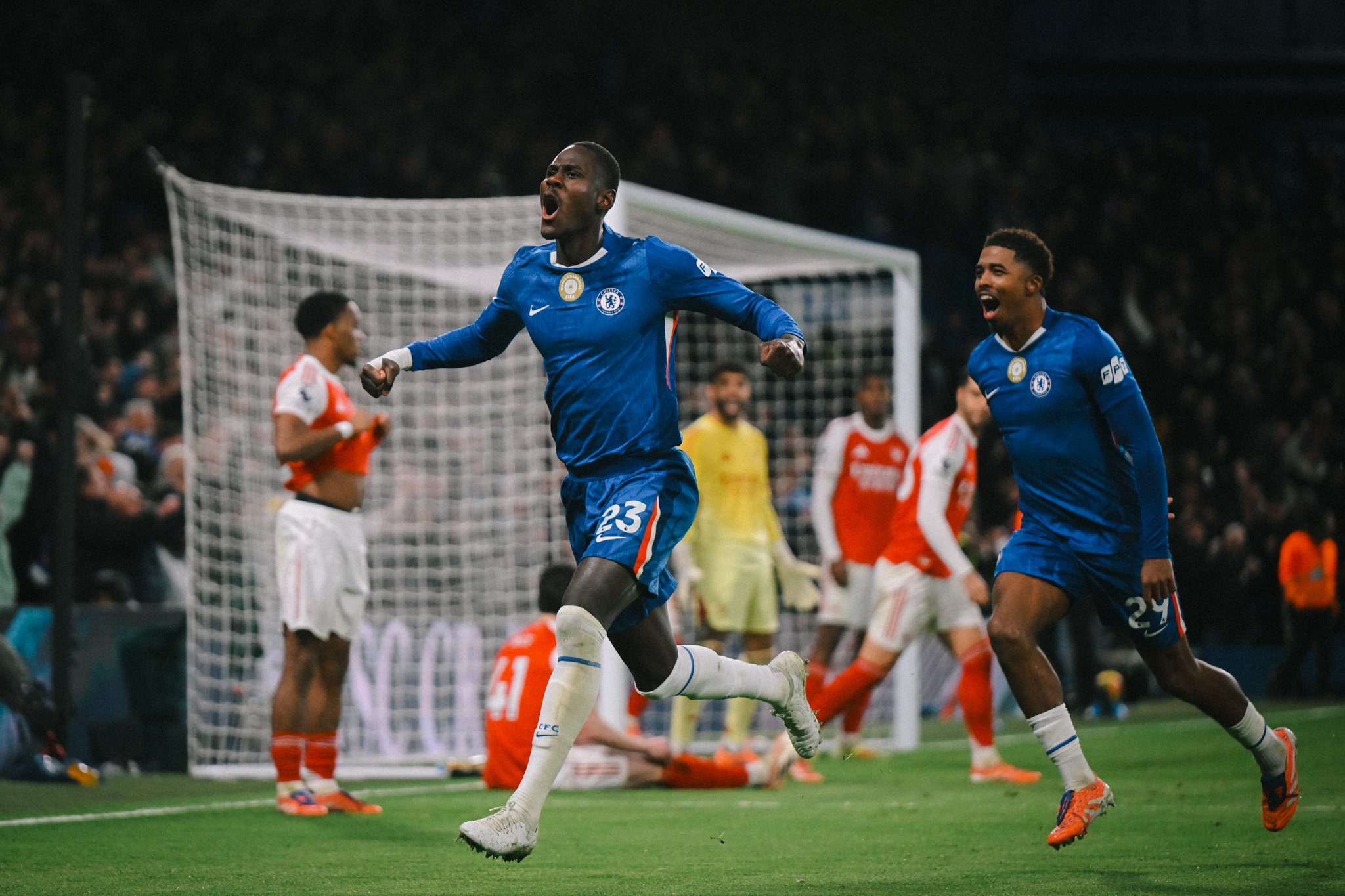 Lawan 10 Orang Sejak Menit 38, Arsenal Gagal Raih 3 Poin di Kandang Chelsea