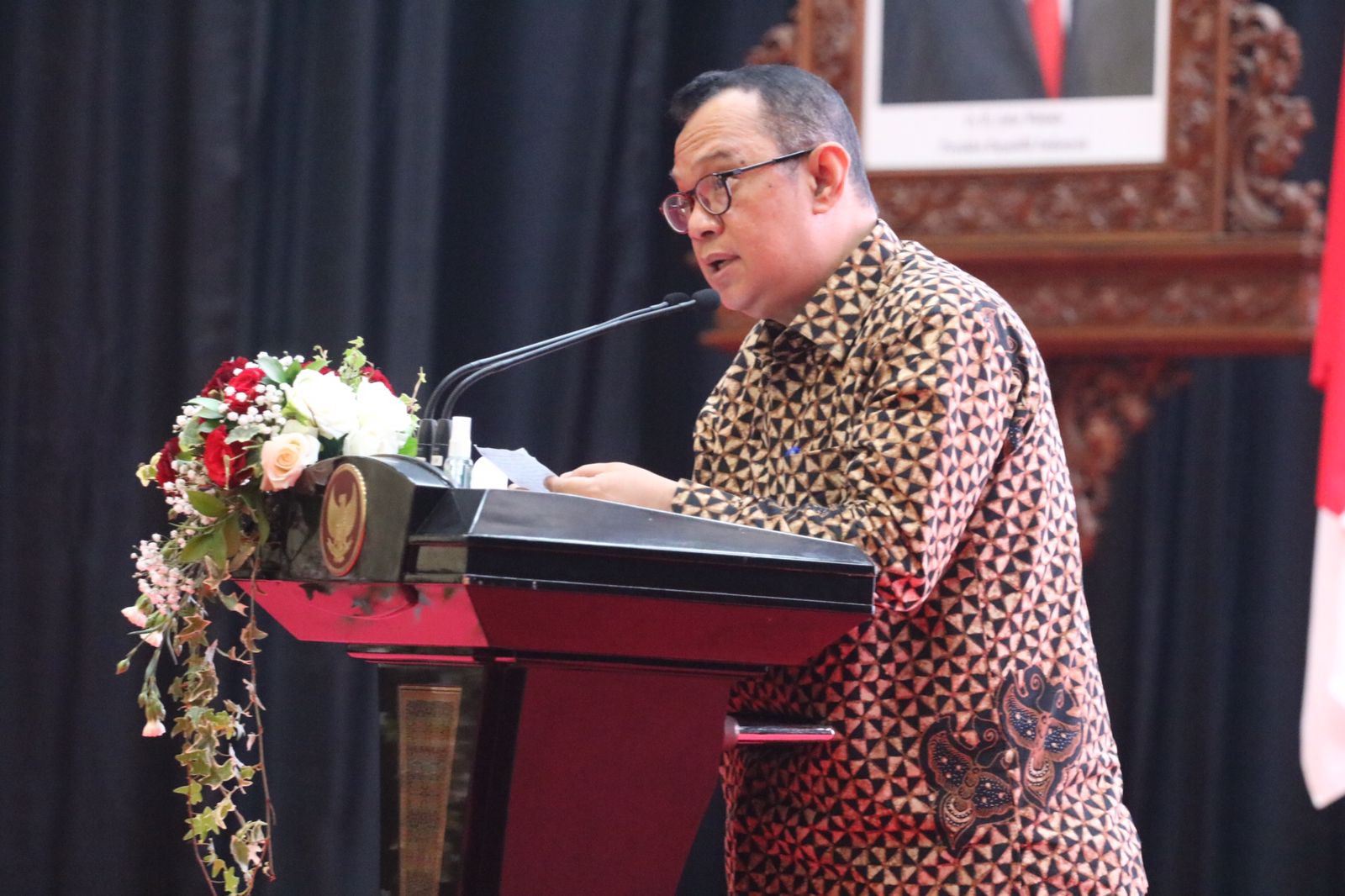 Ketua Umum Pengurus Pusat Asosiasi Ilmu Politik Indonesia (AIPI), Alfitra Salamm