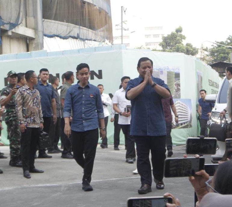 Prabowo - Gibran Jalani Tes Kesehatan di RSPAD Gatot Soebroto