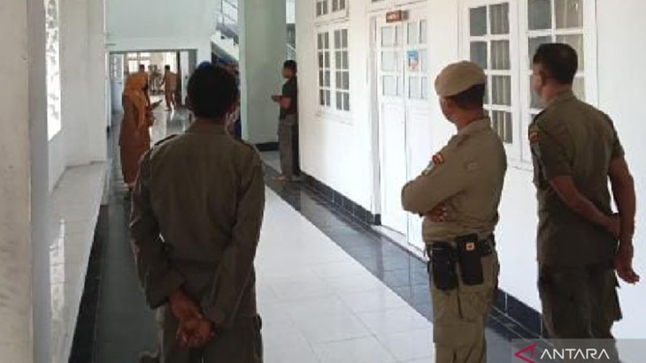 KPK Temukan Bukti Kasus Korupsi Di Kantor Dan Rumah Walkot Bima ...