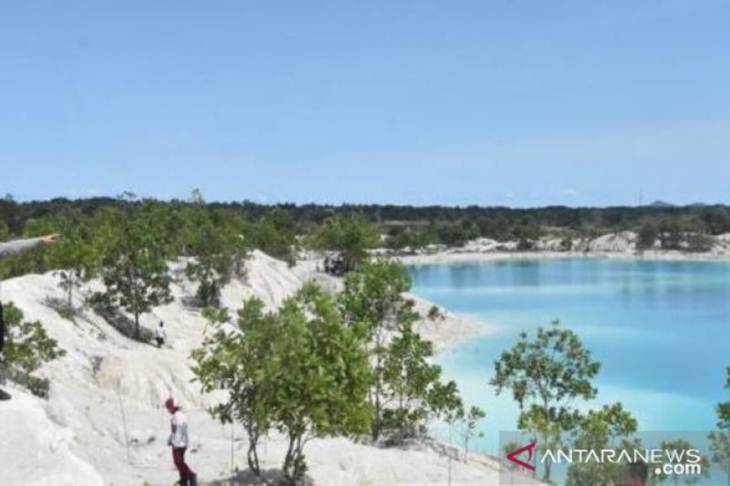 Taman Wisata Aek Biru Citra Panca di Kabupaten Bangka, Babel, Sabtu. ANTARA/Aprionis)