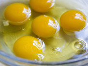 Panjangkan Rambut dengan Telur