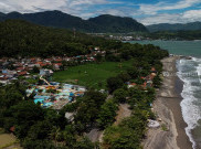 Keindahan Pantai Citepus di Teluk Palabuhan Ratu