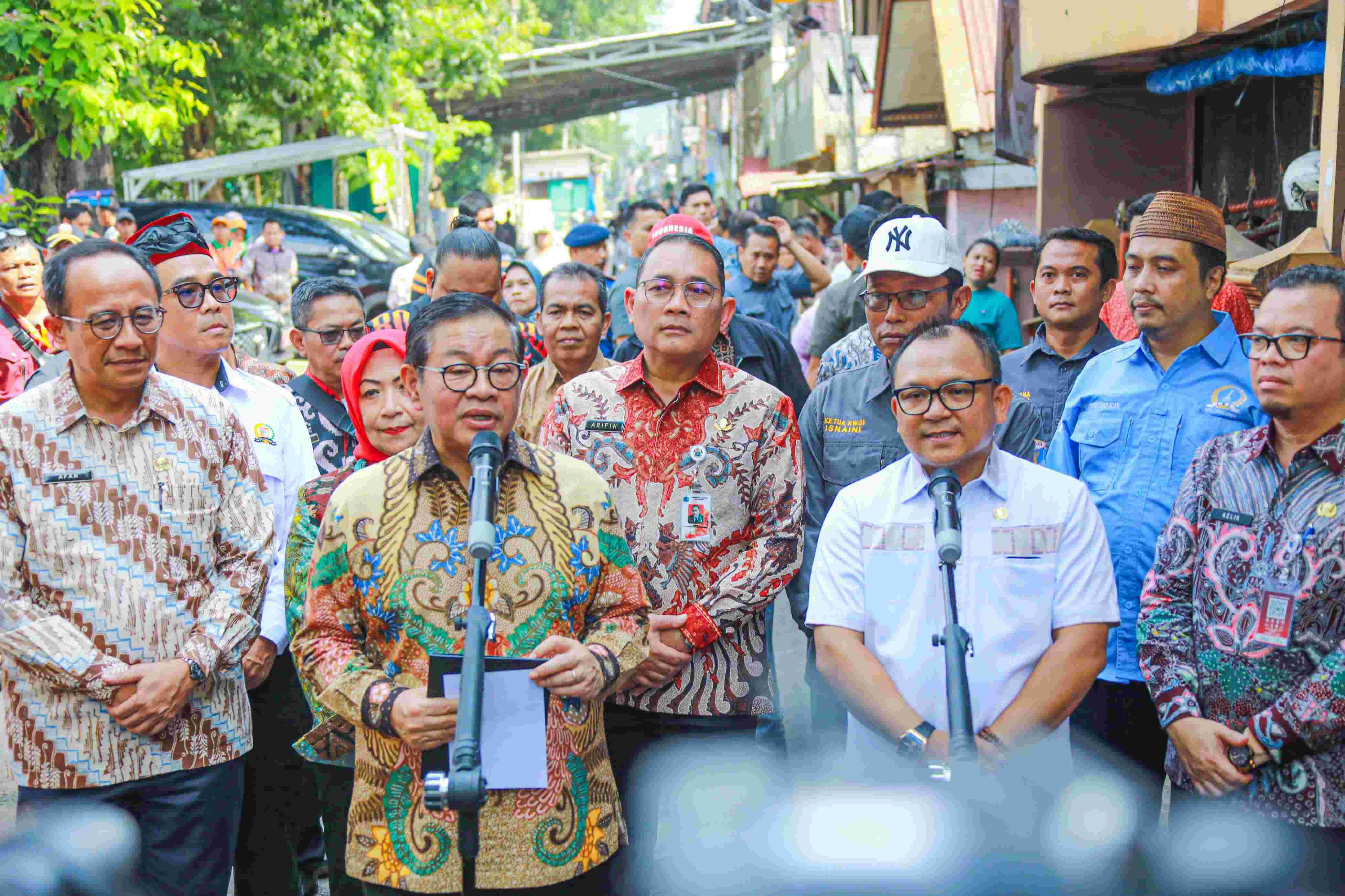 Pramono Bakal Revitalisasi MCK hingga Komunal di 55 RW