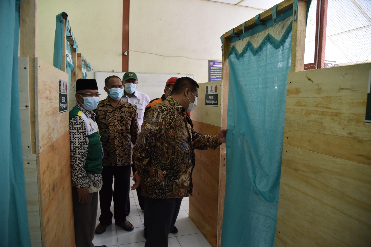 Cegah Penularan Corona, Pemprov DIY Tambah Sekat Bilik di Barak Pengungsi Merapi