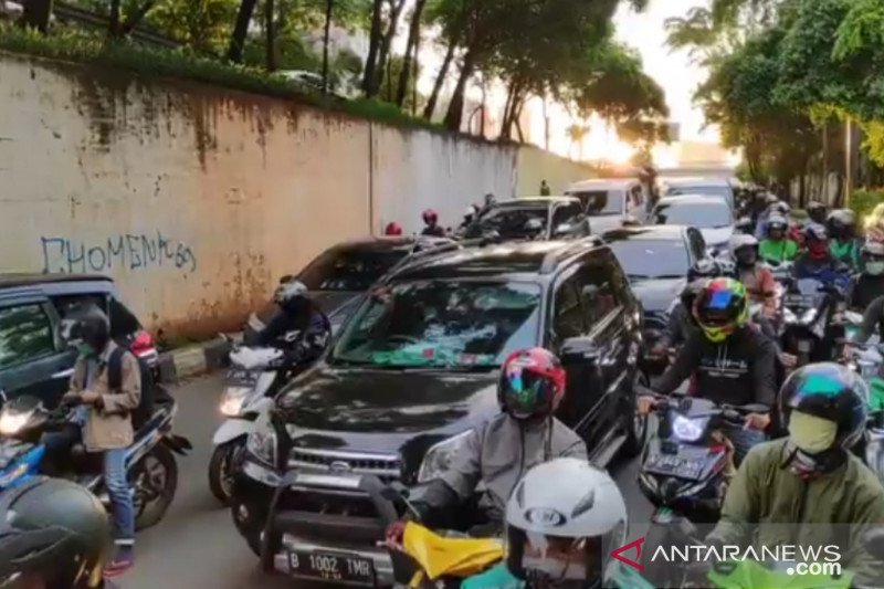 PSBB Ketat DKI Mampu Turunkan Pergerakan Warga hingga 21 Persen