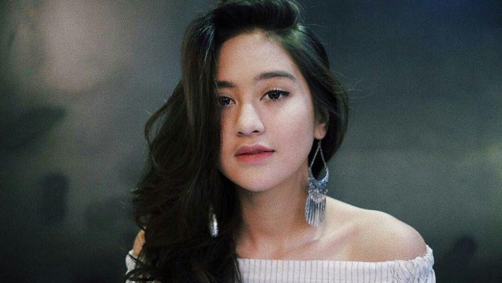 Film Pendek ‘Tak Lagi Sama’ dari Salshabilla Adriani Trending di YouTube