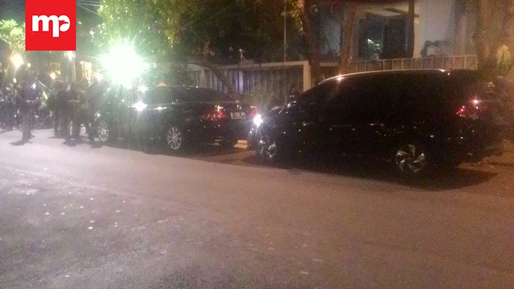 Pasca Ditetapkan Tersangka, Pengurus Golkar Ramai-ramai Datangi Rumah Setya Novanto 