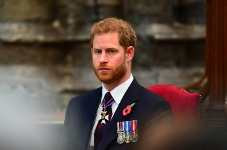 Keluar dari Kerajaan, Pangeran Harry Siap Serahkan Gelar Militernya