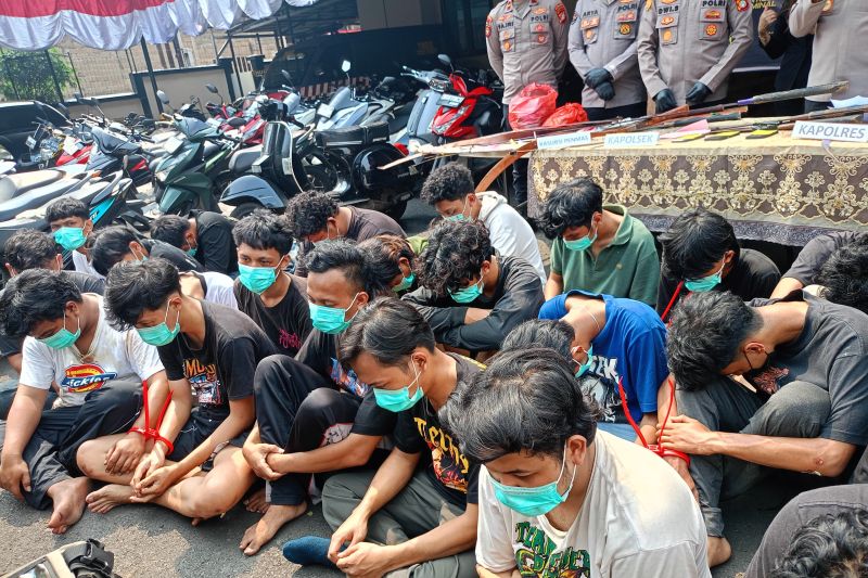 Anggota Geng Tawuran Lubang Buaya Ada Satpam Hingga Pegawai Bank